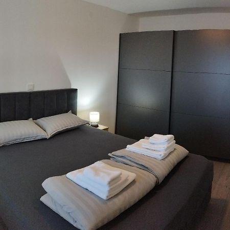 Apartment Luka Pula Extérieur photo