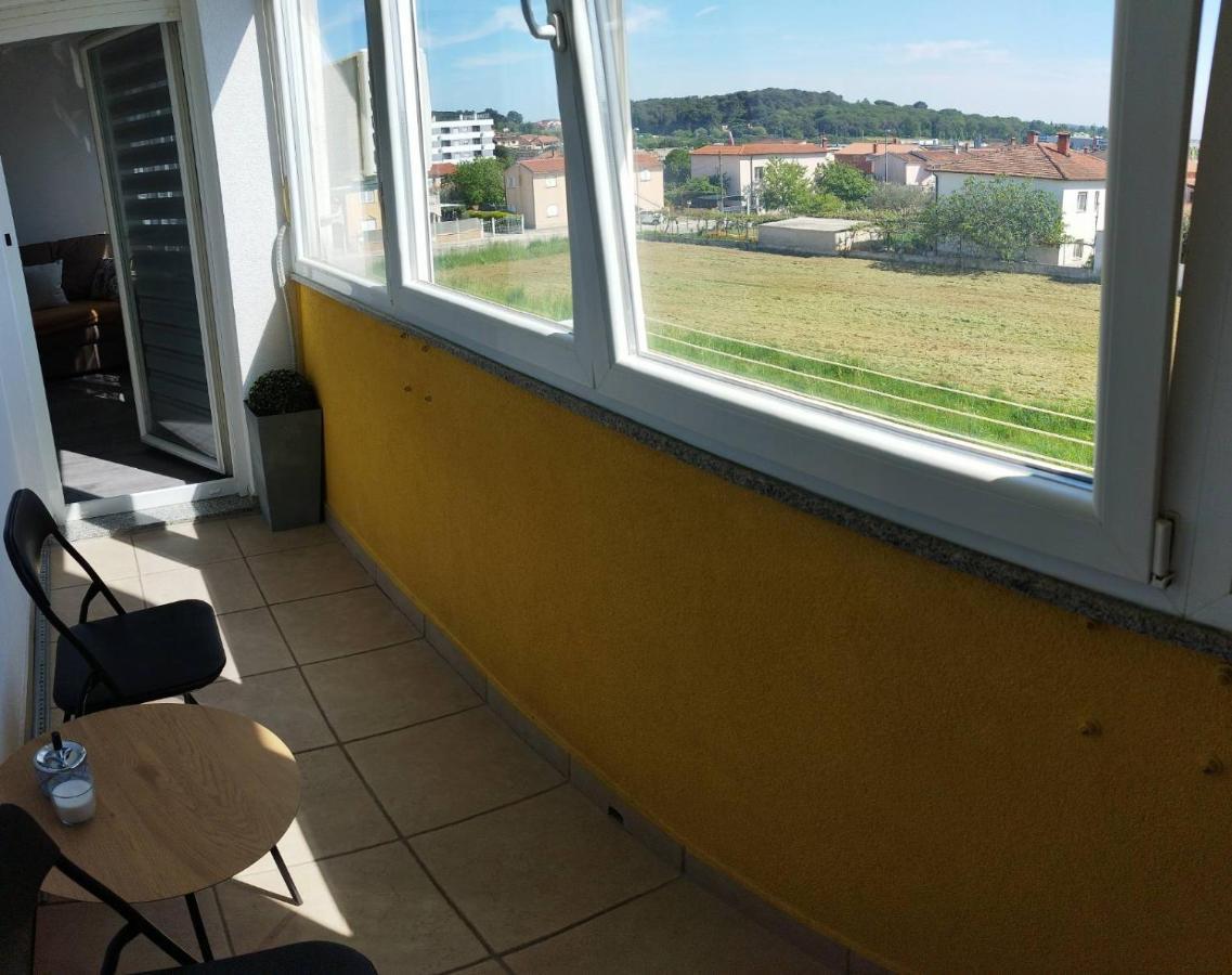 Apartment Luka Pula Extérieur photo