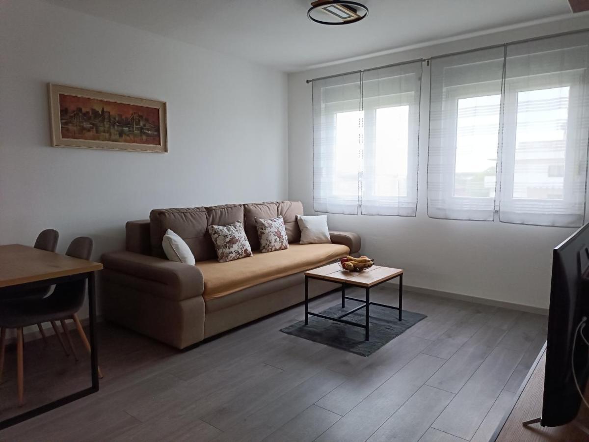 Apartment Luka Pula Extérieur photo