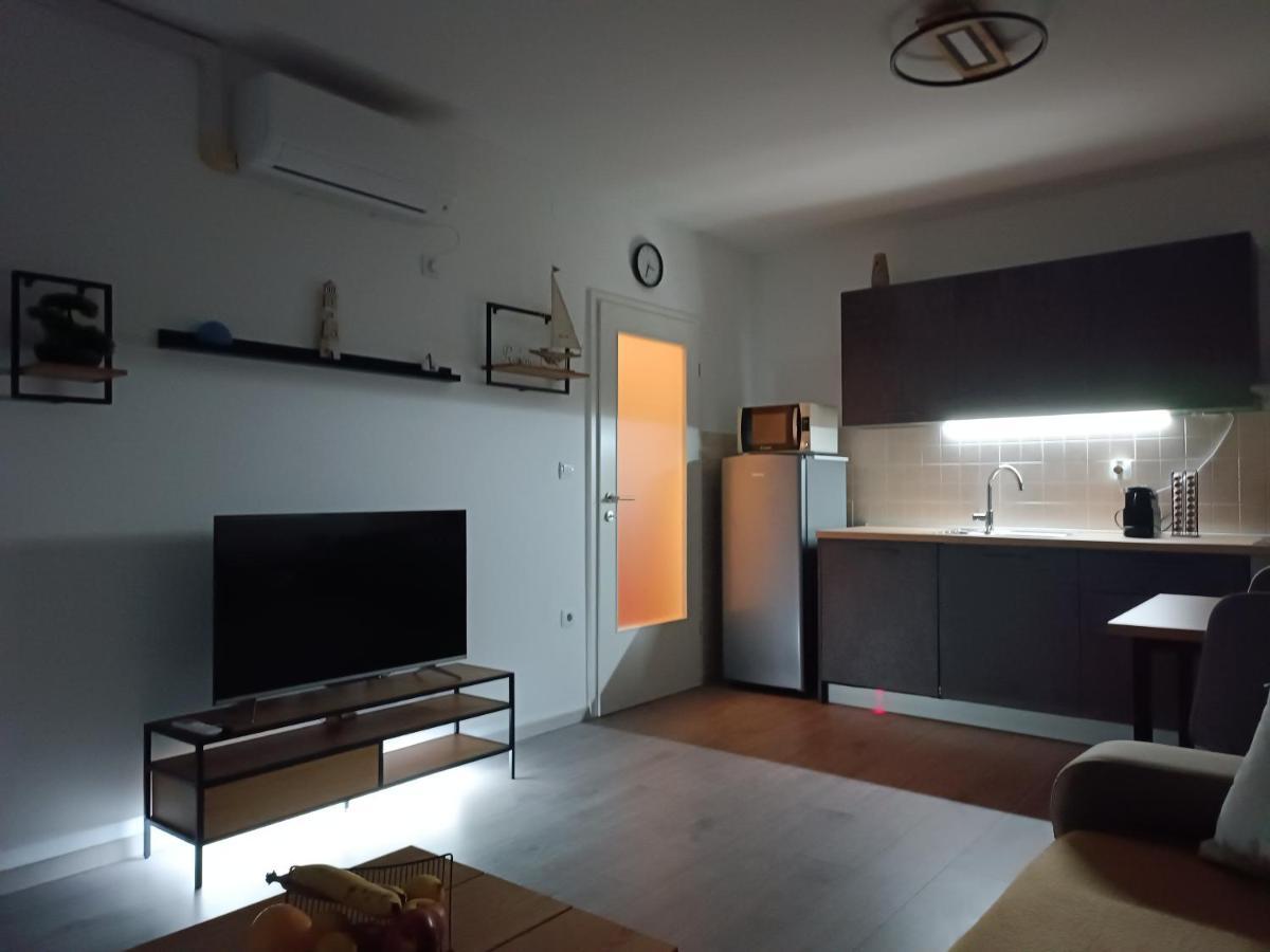 Apartment Luka Pula Extérieur photo